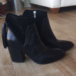 Black leather Marc Fischer tassel booties. Size 7.